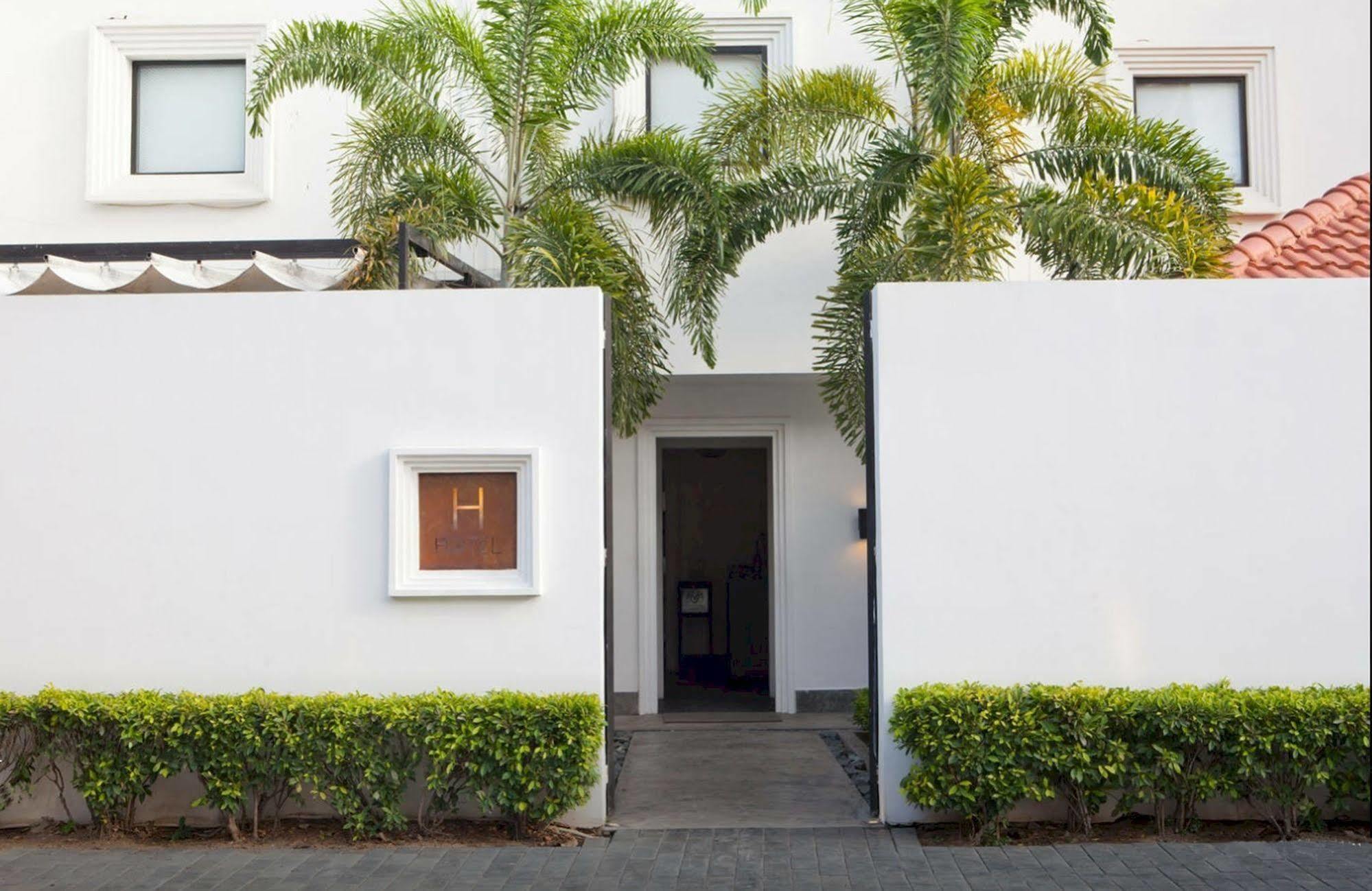 Hotel Ofuro Phnom Pen Exterior foto